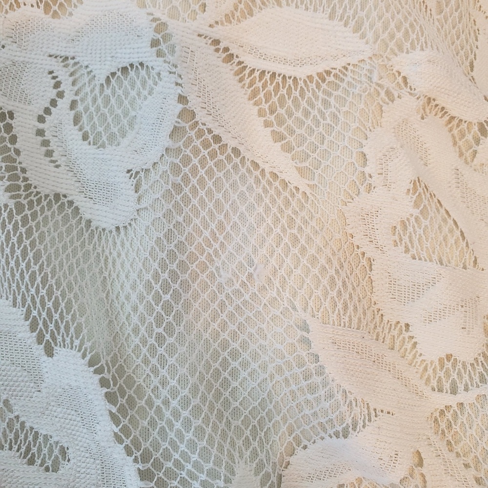 High low lace crop dress shirt - Picture 3 of 3